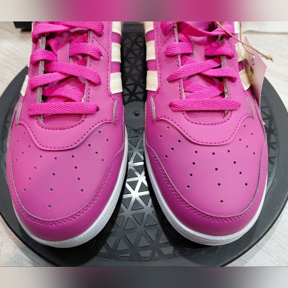 NEW Adidas Women's Hoops 4.0 White & Cream Full Leather Upper SIZE 9.5 Sneakers - Picture 10 of 15